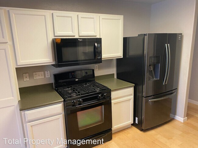 Building Photo - 4 br, 2 bath House - 2864 W. Payson Ct.