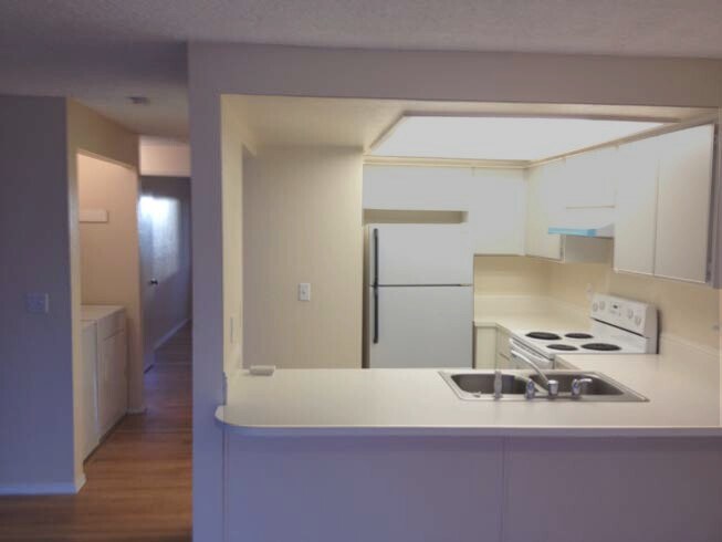 Kitchen - 21630 29th Ave S