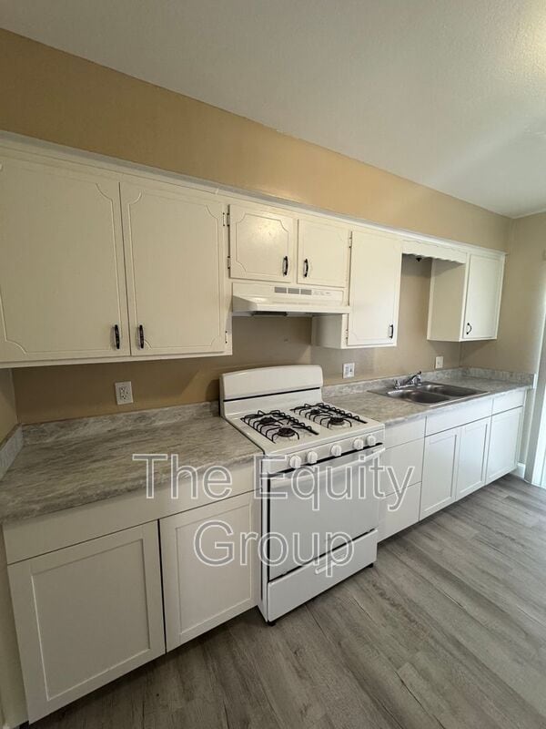 Foto del edificio - 624 N Garden St