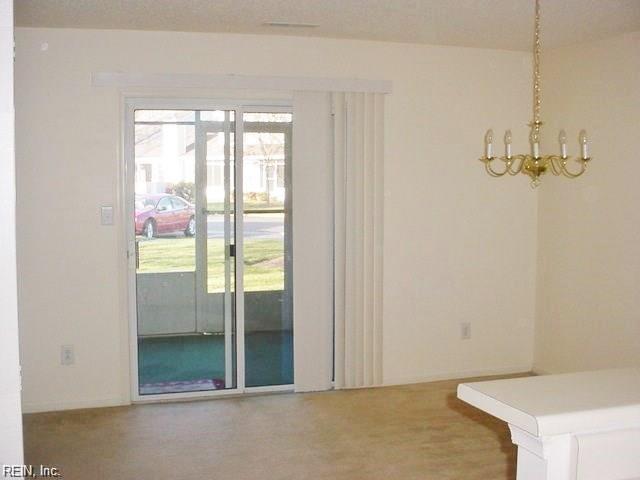 Building Photo - 1701 Orchard Way