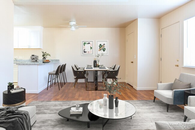 Foto del edificio - 4041 Park Center Ln