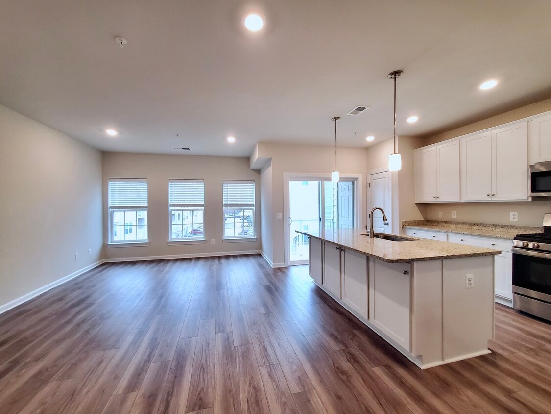 Photo - 5660 Lanteen St (Seabrook, MD)