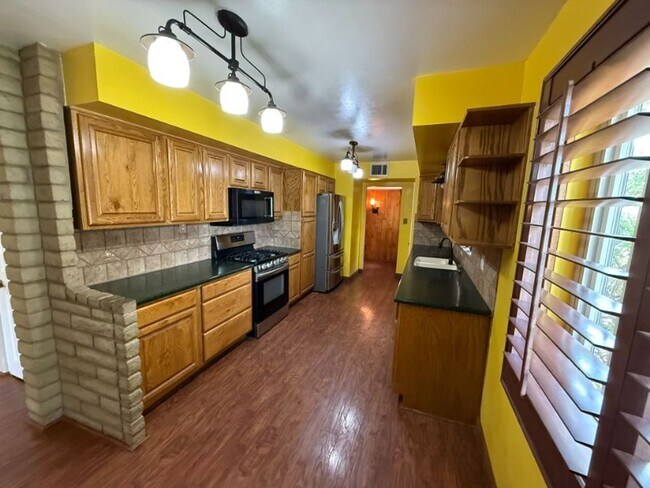 Foto del edificio - 2174 E 25th Pl
