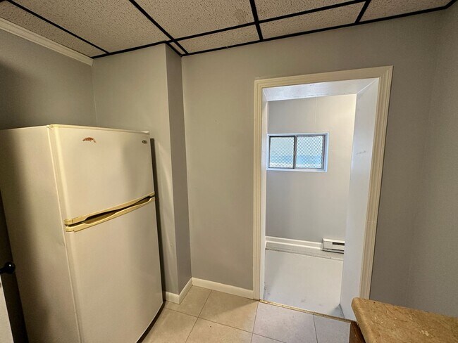 Building Photo - 539 Wheeling Avenue