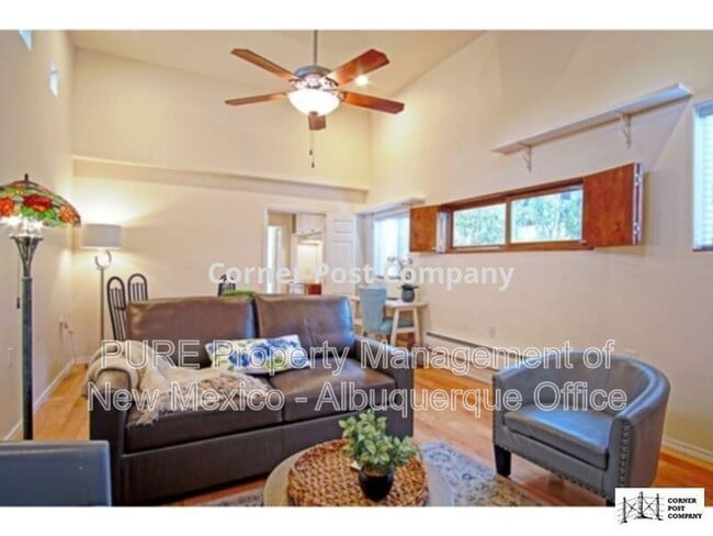 Building Photo - 404 Dartmouth Dr SE