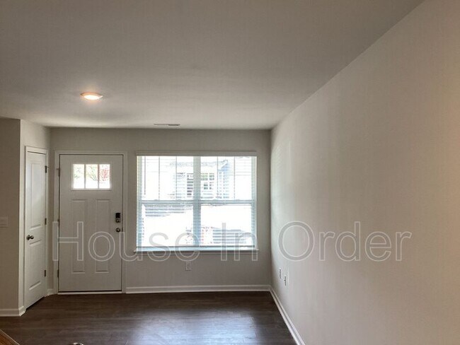 Foto del edificio - 29 Malcolm Ct