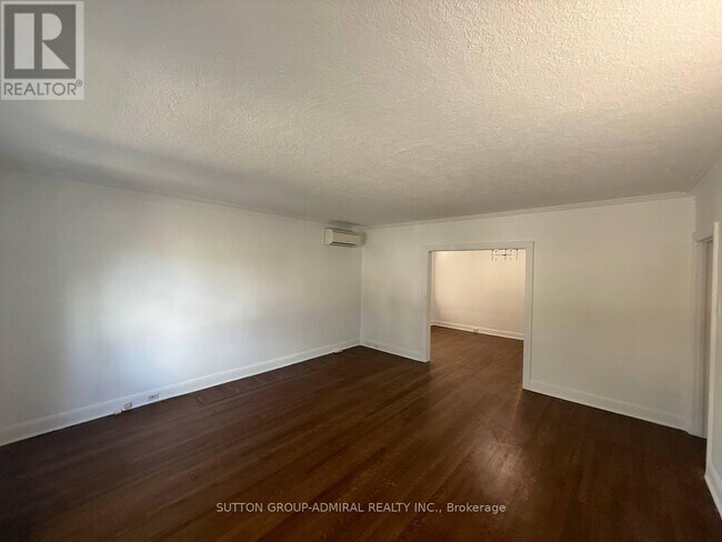 Photo du bâtiment - 976 Avenue Rd