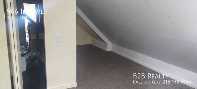Foto del edificio - Charming 3 bed 1 bath Property in Prime Lo...