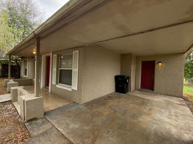 Building Photo - Renovated 3br/1ba Home in Richmond Heights!