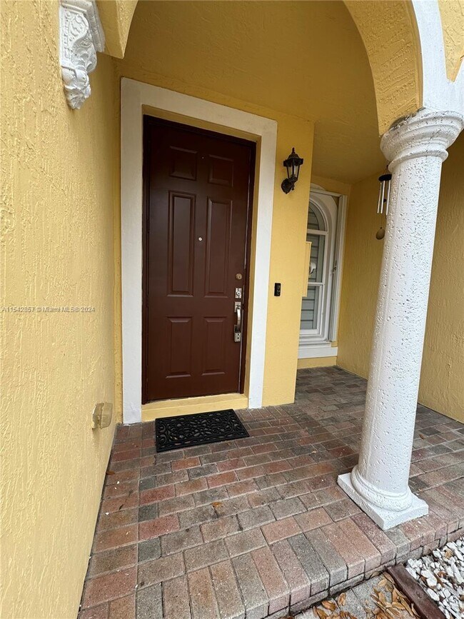 Foto del edificio - 853 SW 149th Ct
