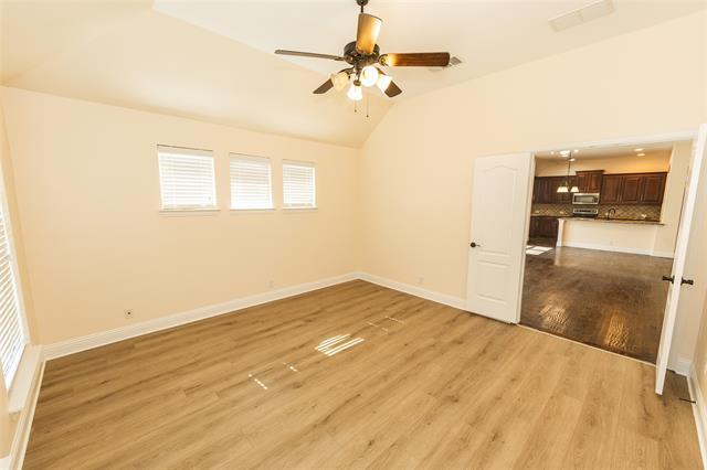 Building Photo - 2105 Burke Dr