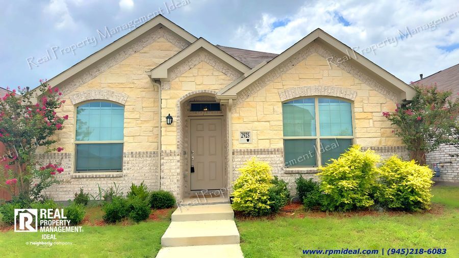 Foto principal - $2,300 - 4bed/ 2Bath - Stunning house in F...