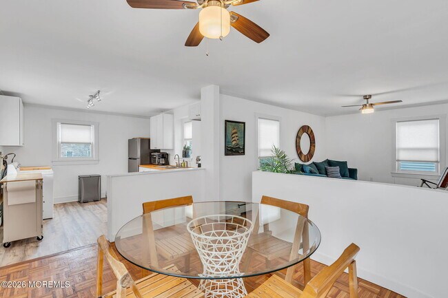 Foto del edificio - 1227 Bay Ave