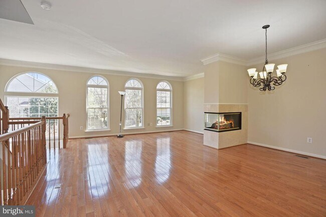 Foto del edificio - 4002 Rosemeade Dr
