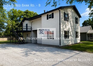 Building Photo - 1624 S Red Bank Rd