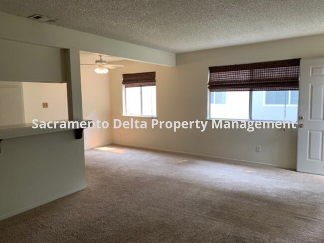 Building Photo - 6240 Cavan Dr