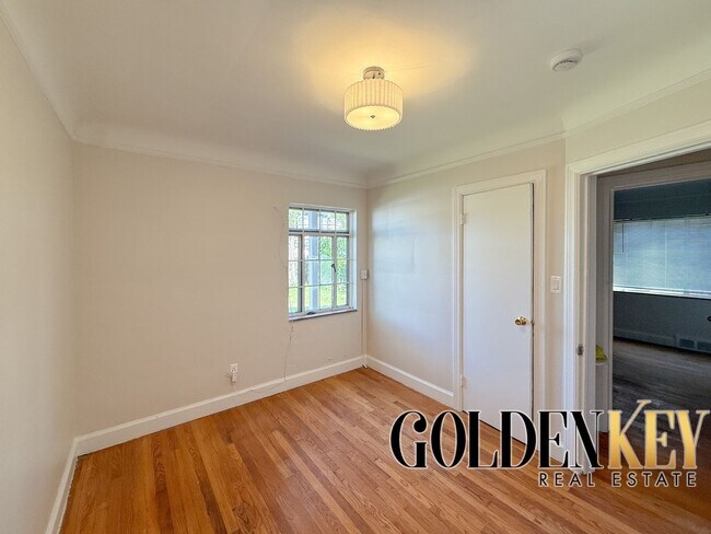 Foto del edificio - Newly Renovated 3 Bed 1 Bath Westside Home!