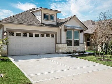 Foto principal - 3 Bedroom 2 bath, 2 garage attached garage with all the appliances to include washer & dryer