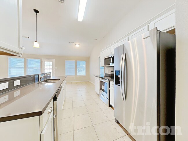 Foto del edificio - 2021 Faircrest Trail