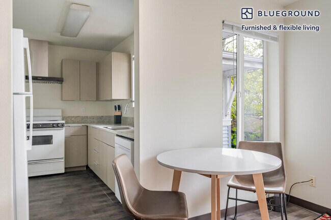 Foto del edificio - 4750 21st Ave NE