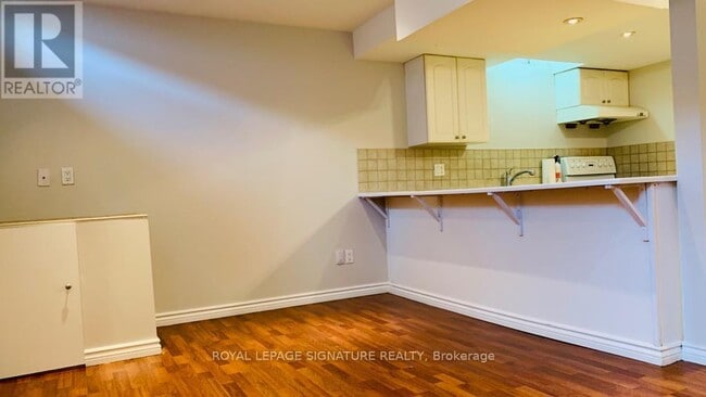 Building Photo - 1026 Costigan Rd