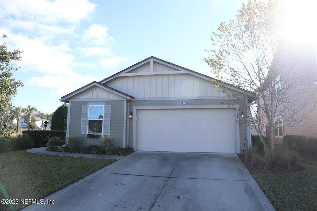 Primary Photo - 104 Sanderson Dr