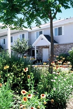 Primary Photo - 206 E Vantana Ct