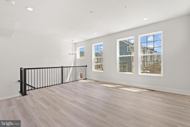 Foto del edificio - 7736 Meander Ct S