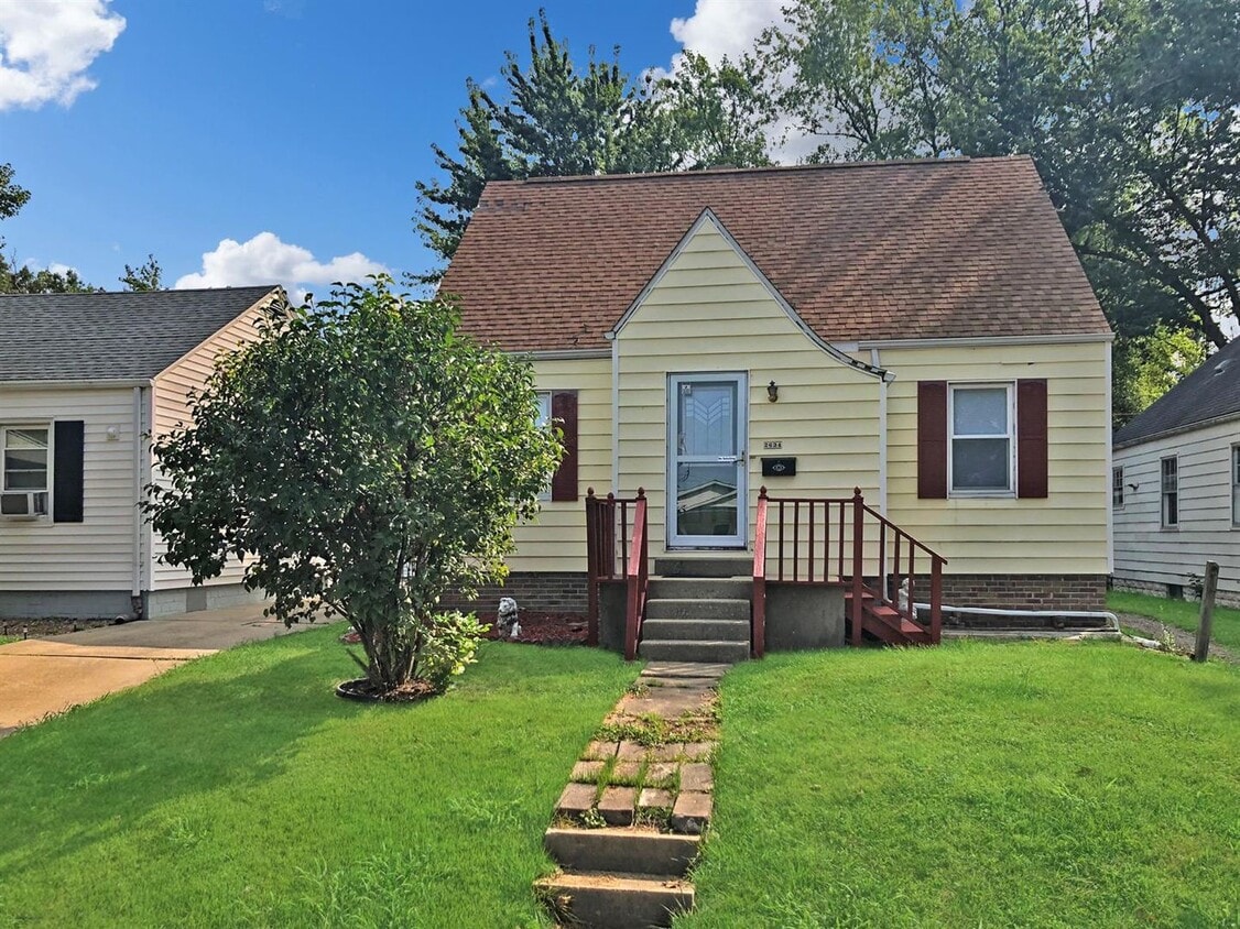 Primary Photo - Yardwork & Play: Rent this 'Workshop Wonde...