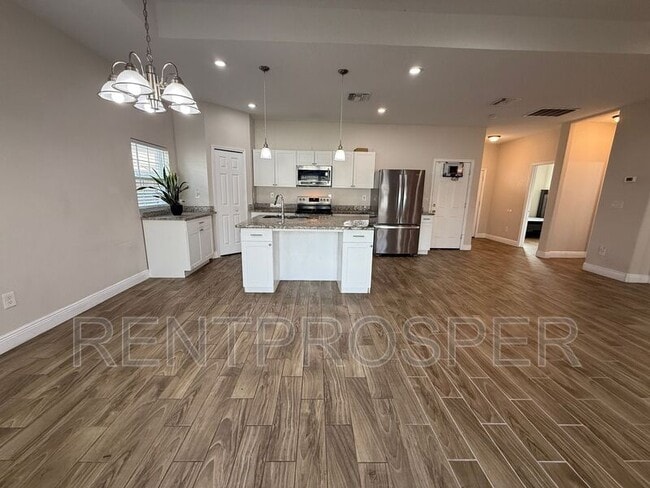 Foto del edificio - 4329 Lenox Blvd