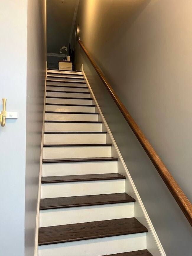 Building Photo - Available now. Beautiful, FURNISHED 2 BR/2...