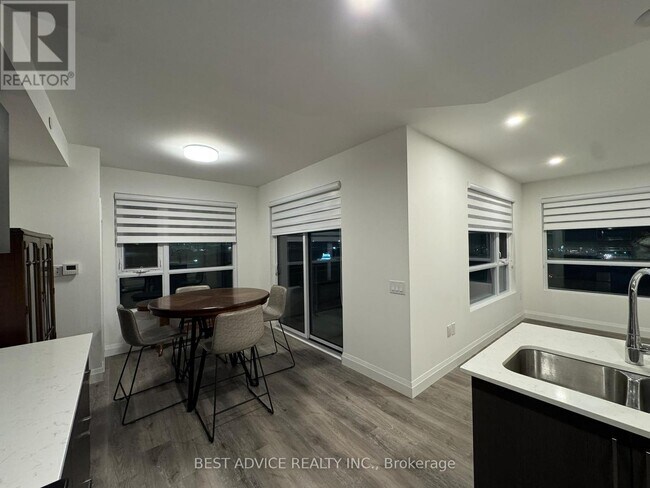 Building Photo - 58 Lakeside Ter