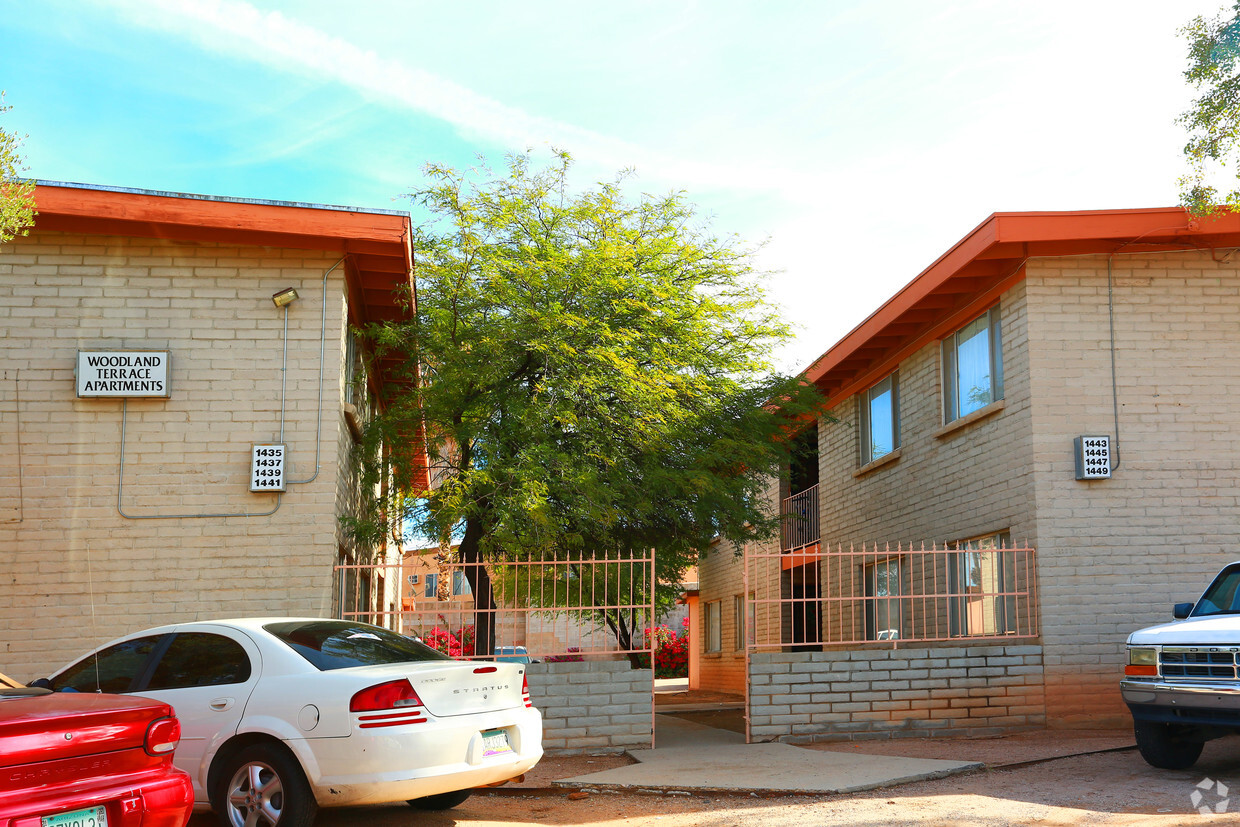 Building Photo - Woodland Terrace Apartments