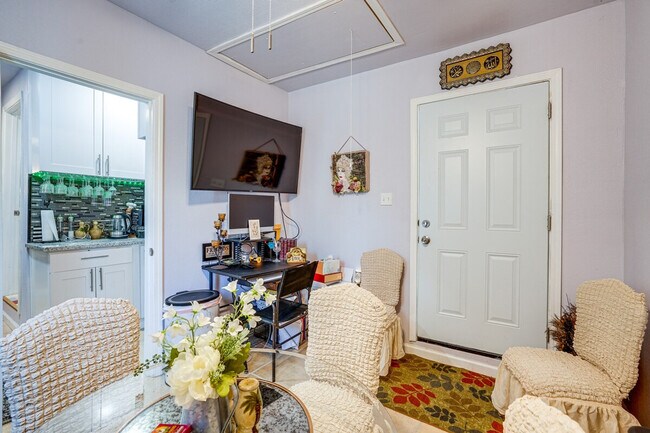 Foto del edificio - 30 Brunswick Ct