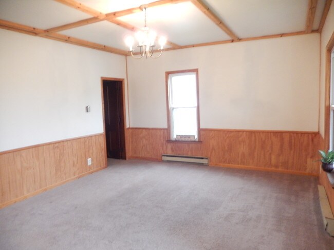 Building Photo - 416 Portland St