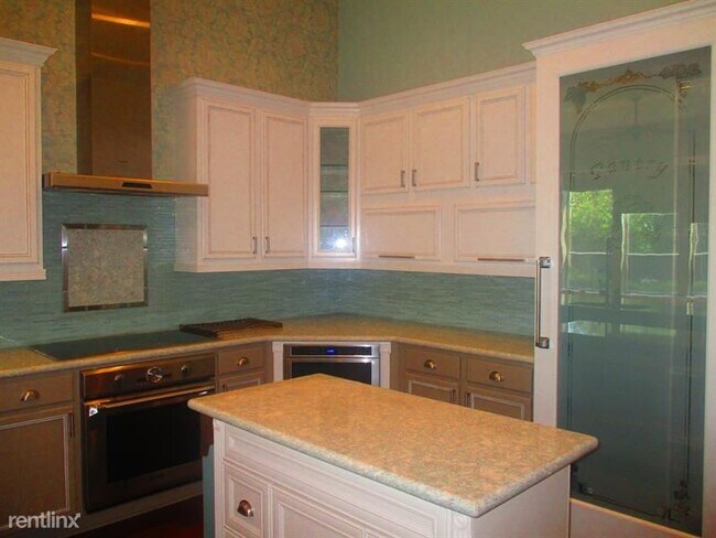Building Photo - 5 br, 4 bath House - 340 S Mill View Way