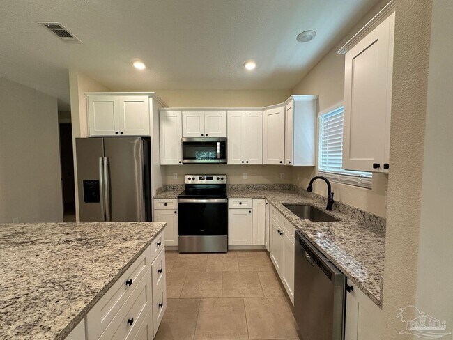 Building Photo - 5091 San Pedro Ct