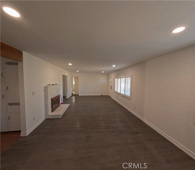 Foto del edificio - 255 W La Verne Ave