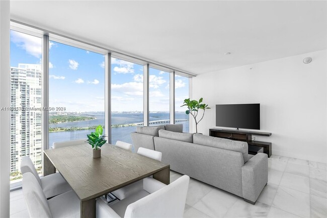 Foto del edificio - 700 NE 26th Terrace