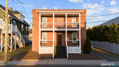 Building Photo - 18 Kelley St