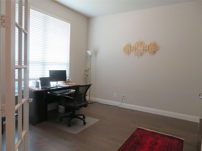 Building Photo - 5616 Amphora Ave