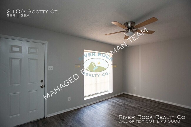 Building Photo - Scotty Ct Duplex - Lease Pending