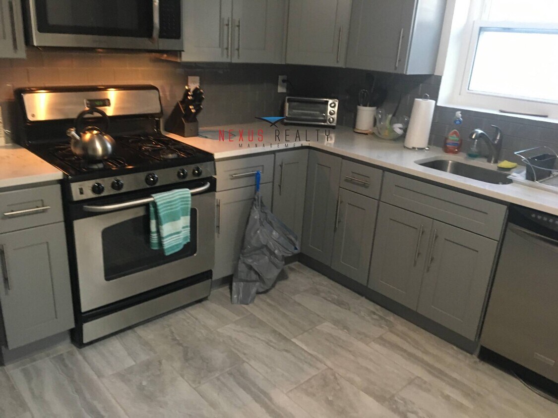 Foto principal - 600 Logan Ave