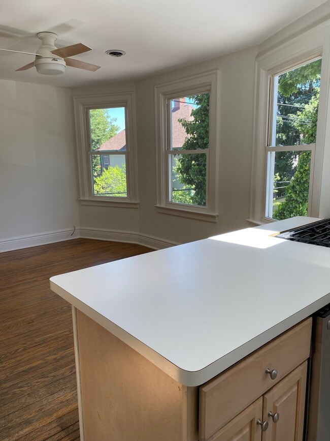 Building Photo - 24 Cleveburn Pl