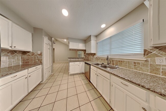 Foto del edificio - 19403 Westhaven Dr