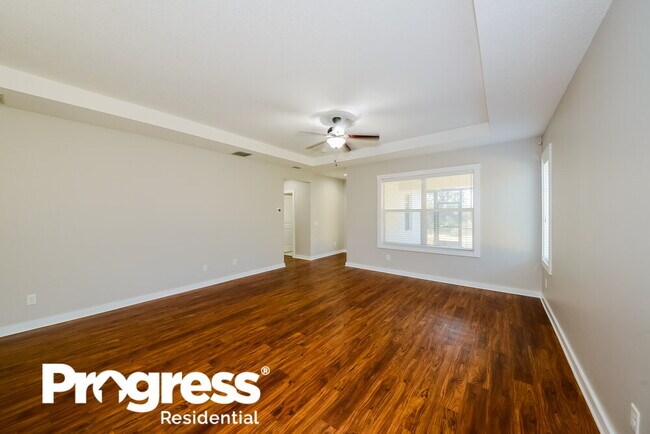 Building Photo - 11826 Forest Park Cir