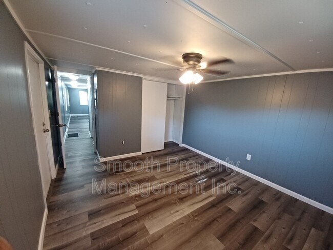 Foto del edificio - 191 E Oakfield Rd