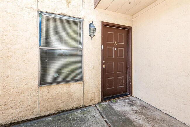 Building Photo - 3211 Hirschfield Rd