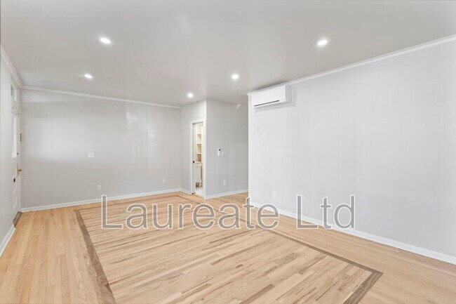 Foto del edificio - 1058 N Pearl St