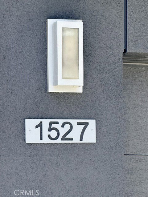 Building Photo - 1527 Sullivan Ave